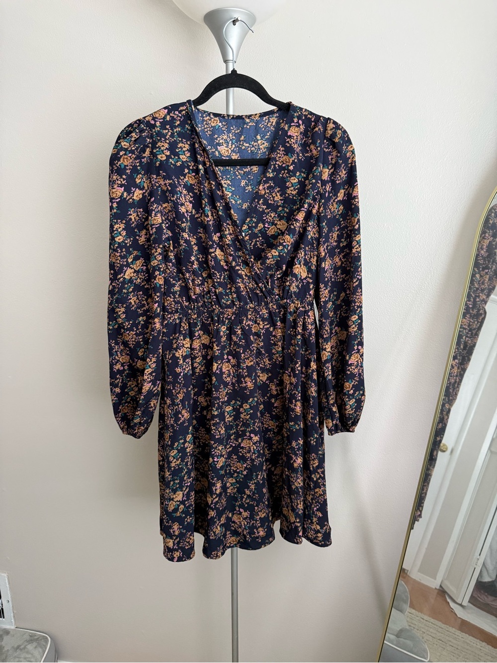 Floral V-Neck Long Sleeve Mid Dress - Navy Floral
